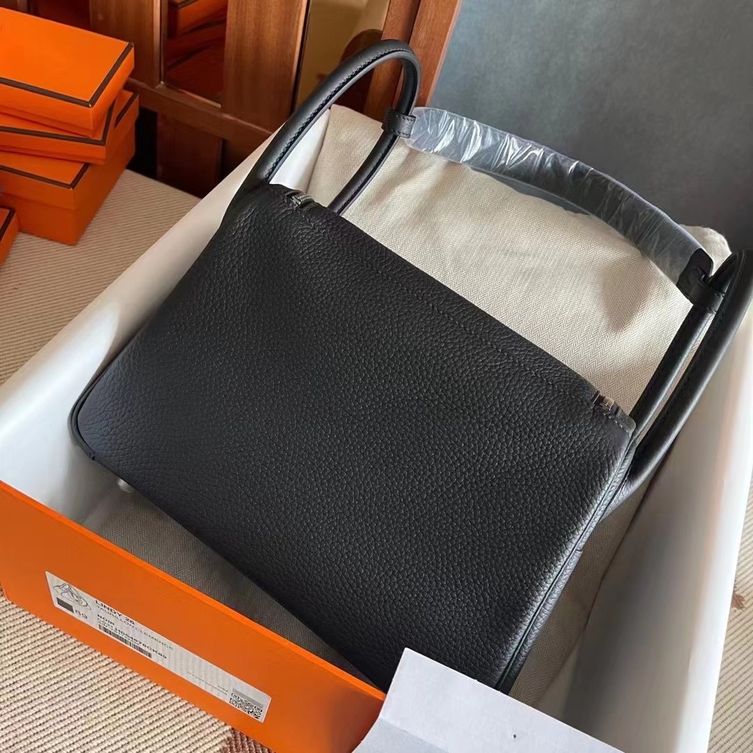 Tower Hamlets, London UK Britain HM LD Mini 26cm CK89黑色 taurillon Clemence leather