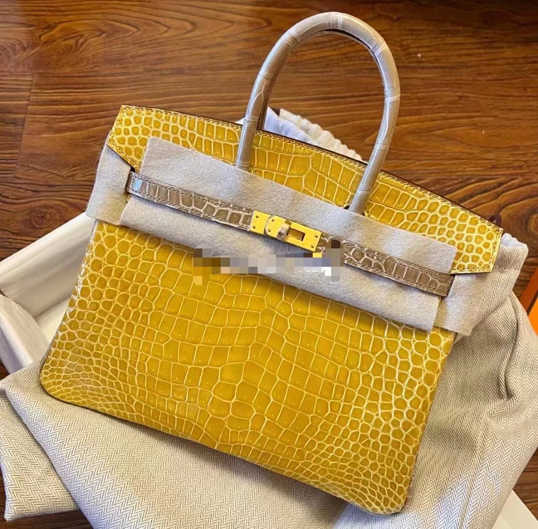 新到皮 亮面倒V 澳洲湾鳄🐊 9D Jaune Amber 琥珀黄 Shiny porosus crocodile 🉑订制:BK 25cm、KL 25cm、接受订制👏-HaiLaBags 新到皮 亮面倒V 澳洲湾鳄🐊 9D Jaune Amber 琥珀黄 Shiny porosus crocodile 🉑订制:BK 25cm、KL 25cm、接受订制👏