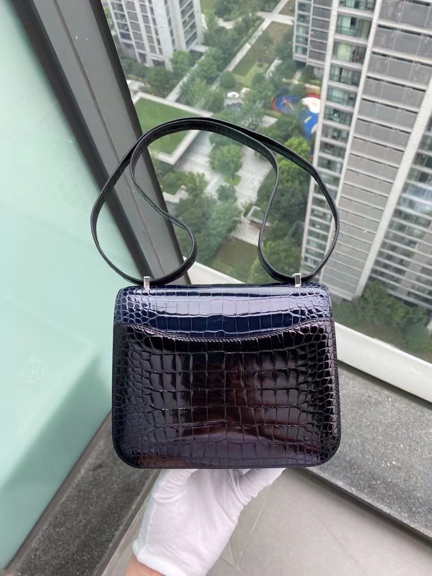 Kuwait HM Constance 18cm 蓝色与黑色的碰撞 CK8X Bleu Baltique 波罗的海蓝 /89 Noir 黑色 /V0 vert rousseau 卢梭绿