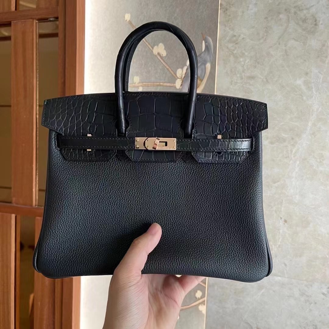 BK touch 25cm black gold alligator crocodile leather 89 noir