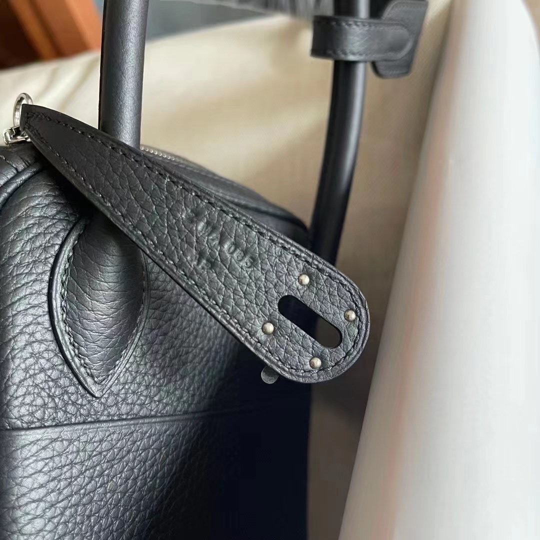 Tower Hamlets, London UK Britain HM LD Mini 26cm CK89黑色 taurillon Clemence leather