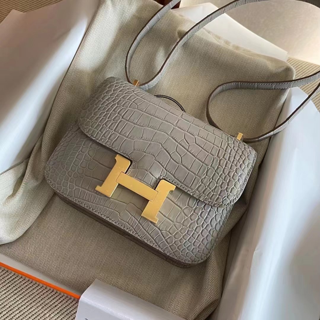 Dubai HM Constans 19 雾面美洲鳄 80珍珠灰 金 Gris Perle
