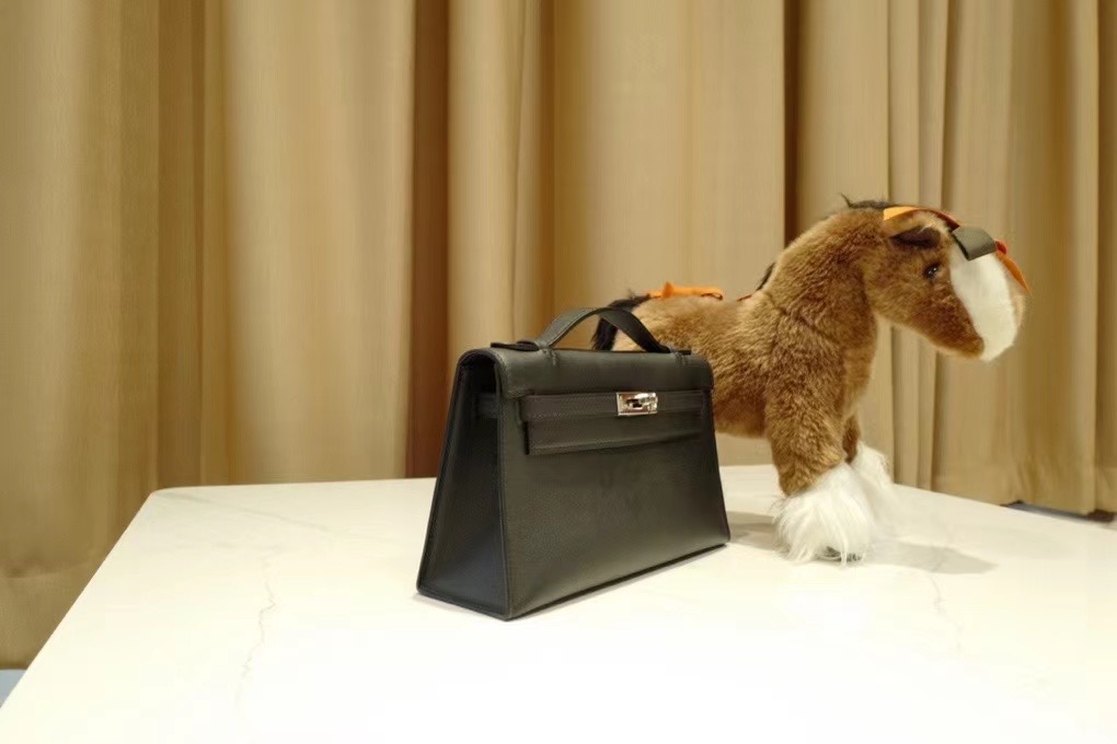 Qatar Dubai HM KL pochette 22 Swift Noir 89黑色