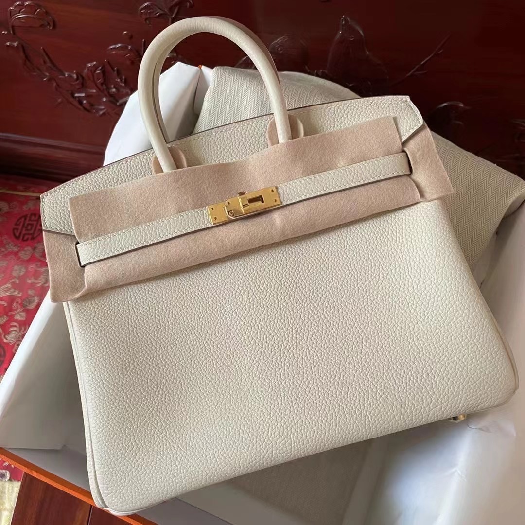 Saudi Arabia HM bk 25 奶昔白Carie togo金扣～ 仙气十足