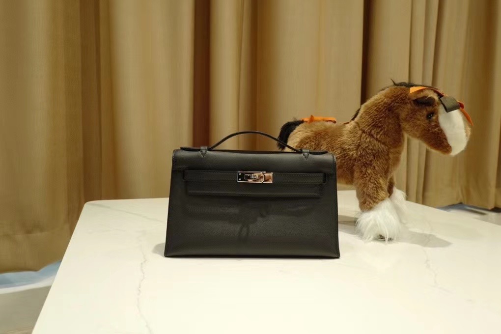 Qatar Dubai HM KL pochette 22 Swift Noir 89黑色