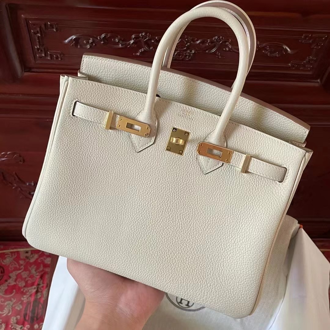 Saudi Arabia HM bk 25 奶昔白Carie togo金扣～ 仙气十足