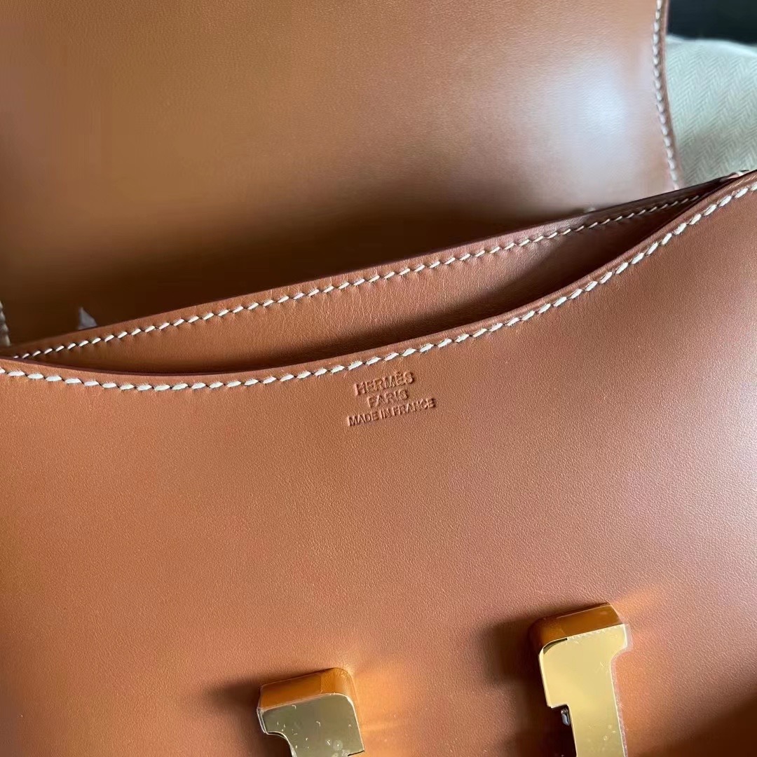 Constance 19 马鞍皮 saddle leather 37 gold
