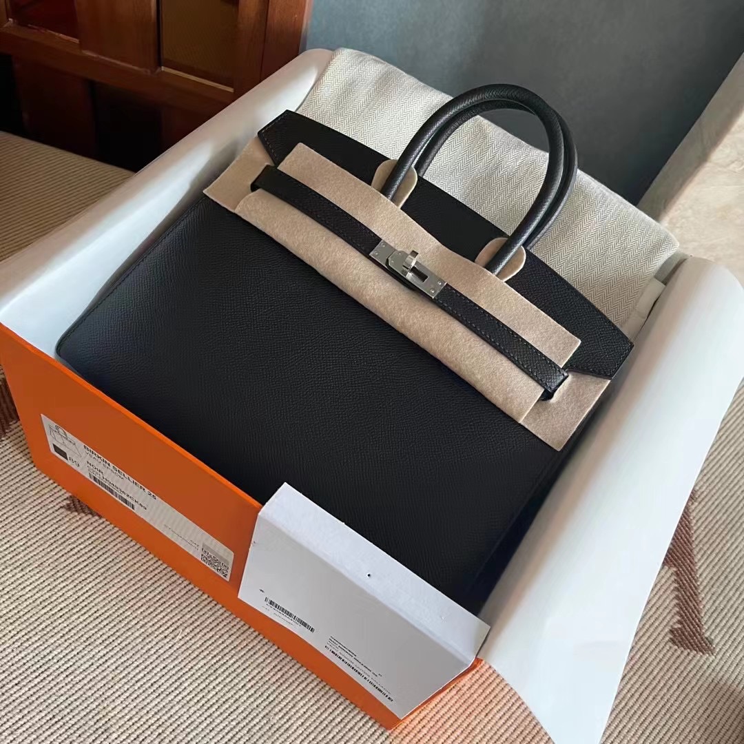 Abu Dhabi UAE HM BK 25 epsom 89 noir