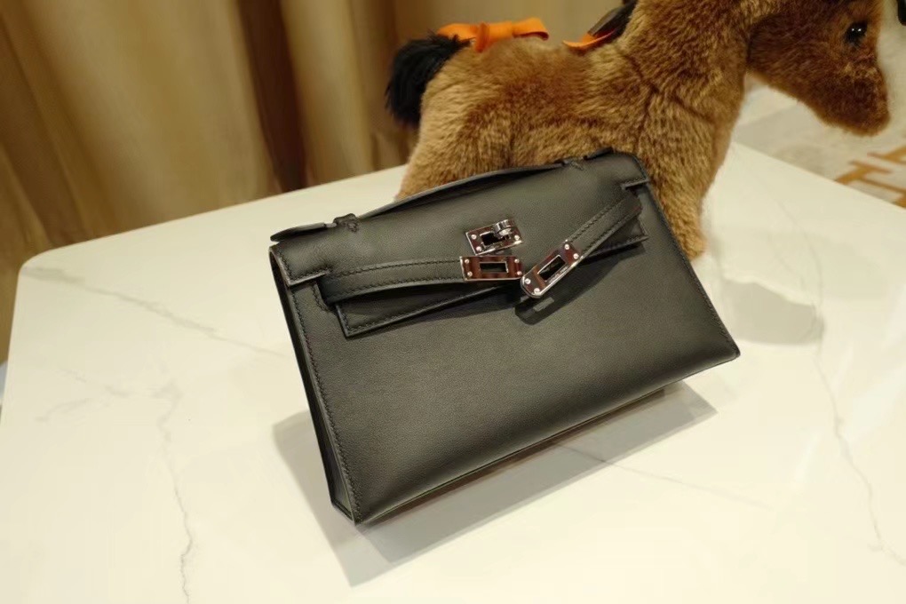 Qatar Dubai HM KL pochette 22 Swift Noir 89黑色