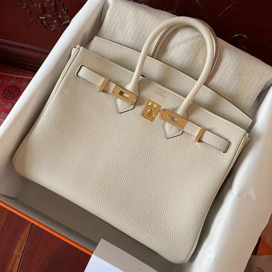 Saudi Arabia HM bk 25 奶昔白Carie togo金扣～ 仙气十足