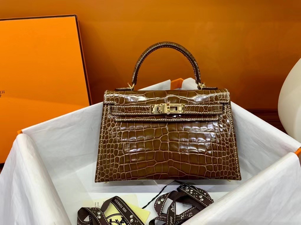 VIP一级品 Mini kl19cm 美洲鳄Alligator   CK17烟草色/金扣  手工缝制 臻品鉴赏
