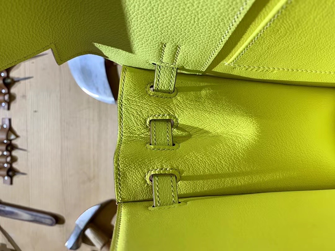 VIP一级品： kl danse 跳舞包 22cm 9R Lime 柠檬黄/银扣 eve皮  100%与正品完全零区别，代购级的新款。