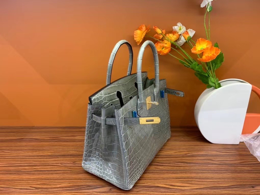 VIP一级品： BK 30cm 尼罗鳄Niloticus Crocodile CK81 Gris tourterelle斑鸠灰/金扣  手工缝制 臻品鉴赏
