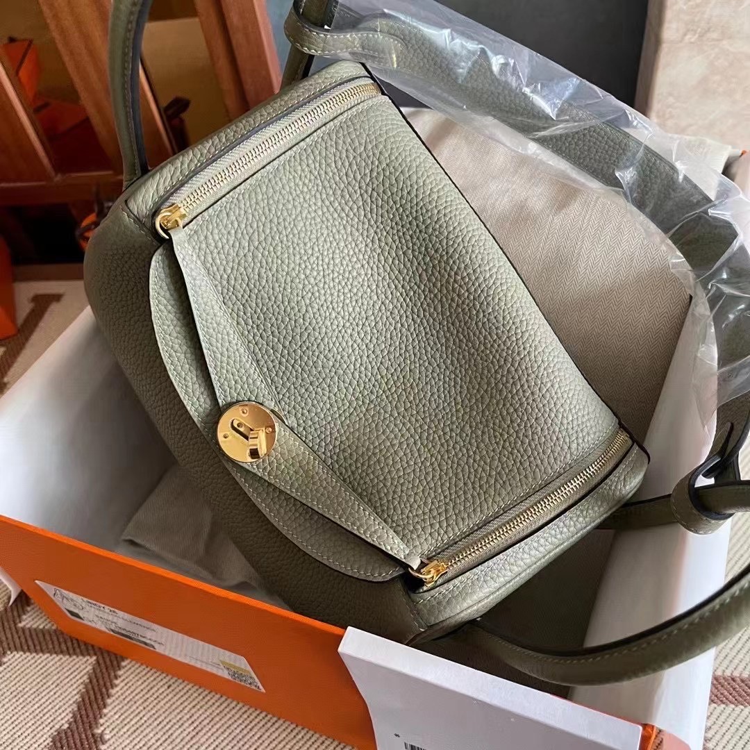 Viet Nam Da Nang City HM ld 26cm TC Q1 Sage Green Gold HW