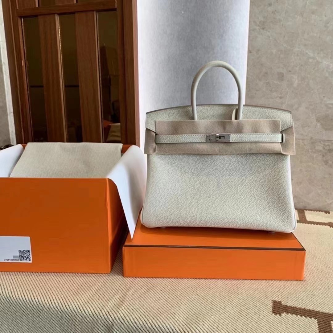 New York USA HM BK 25cm togo 10 craie