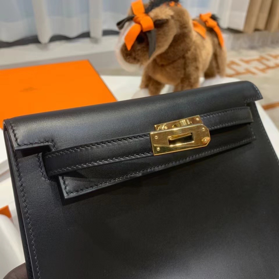 VIP一级品： kl danse 跳舞包 22cm 89 黑色/金扣 box皮  100%与正品完全零区别，代购级的新款。