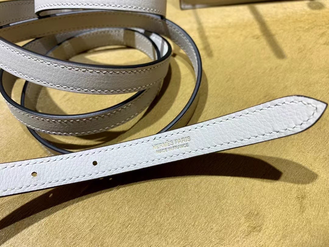 VIP一级品： kl danse 跳舞包 22cm Pearl grey 8O 珍珠灰/金扣 eve皮  100%与正品完全零区别，代购级的新款。