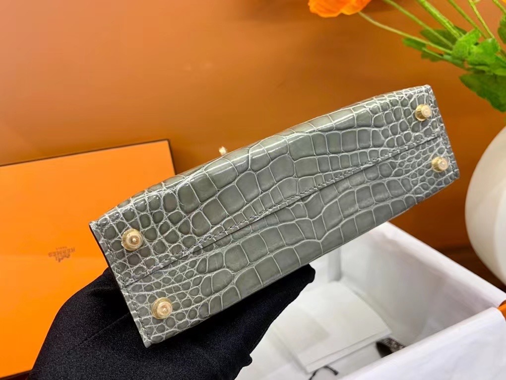 VIP一级品 Mini kl19cm 美洲鳄Alligator  CK81 Gris tourterelle斑鸠灰/金扣  手工缝制 臻品鉴赏
