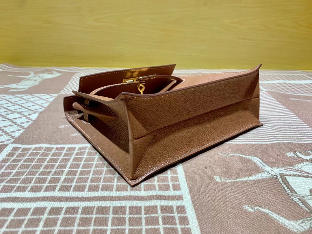 VIP一级品： kl danse 跳舞包 22cm  37gold金棕 eve皮 金扣 100%与正品完全零区别，代购级的新款。