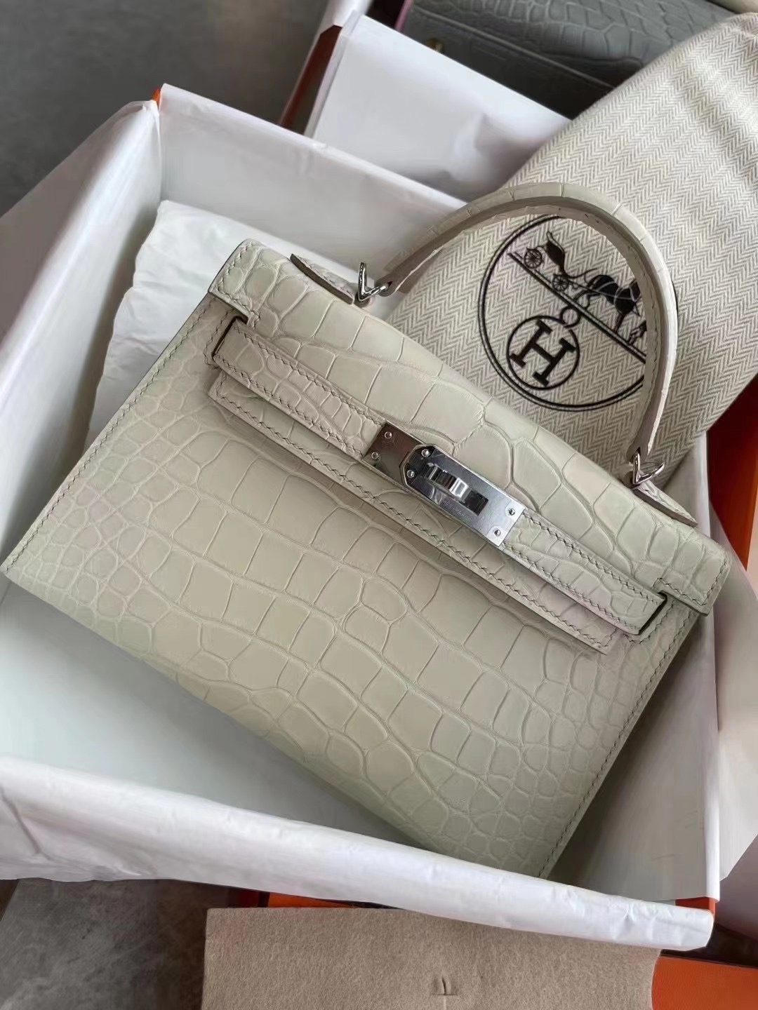 Dhabi HM MiniKL 二代 Matte Alligator Crocodile 8L Beton 奶油白