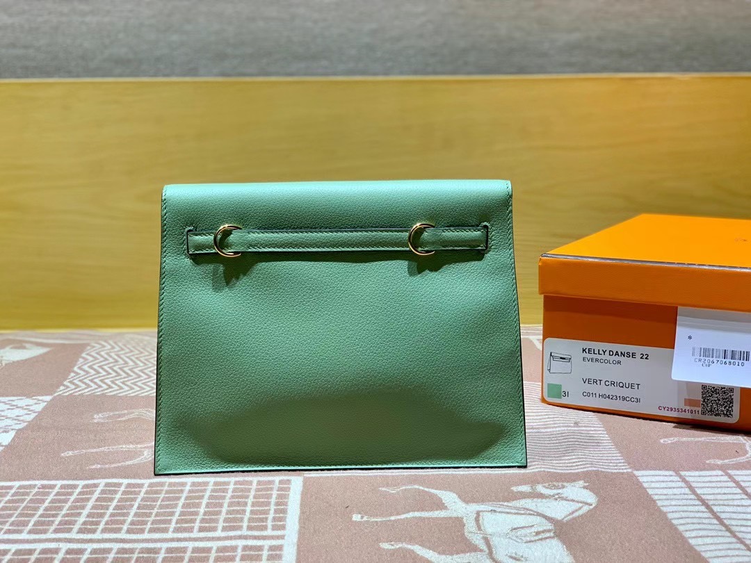 VIP一级品： kl danse 跳舞包 22cm 3i Vert criquet 牛油果绿eve皮  金扣 100%与正品完全零区别，代购级的新款。