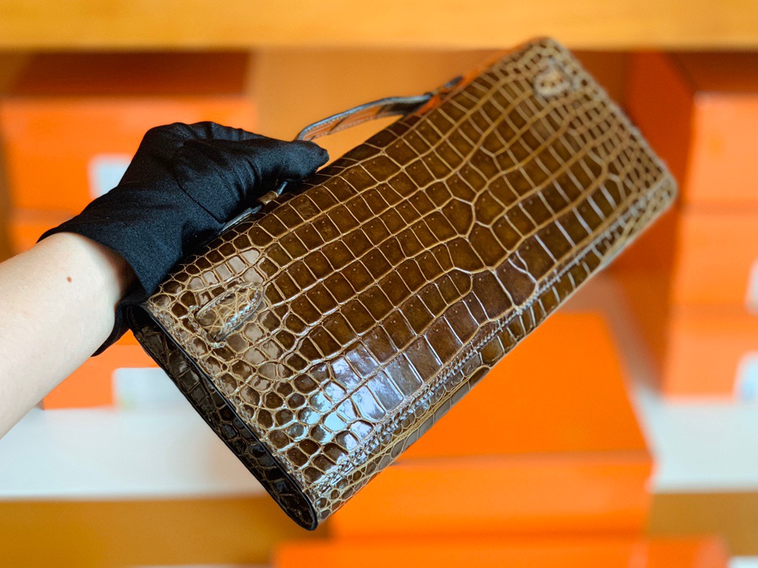 Dubai HM KL Cut Crocodile