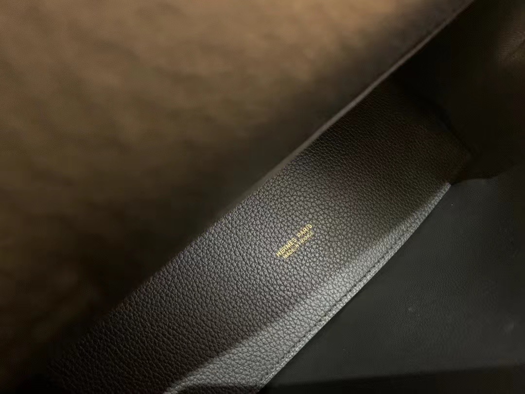 VIP一级品： kl danse 跳舞包 22cm  89黑色eve皮 金扣 100%与正品完全零区别，代购级的新款。