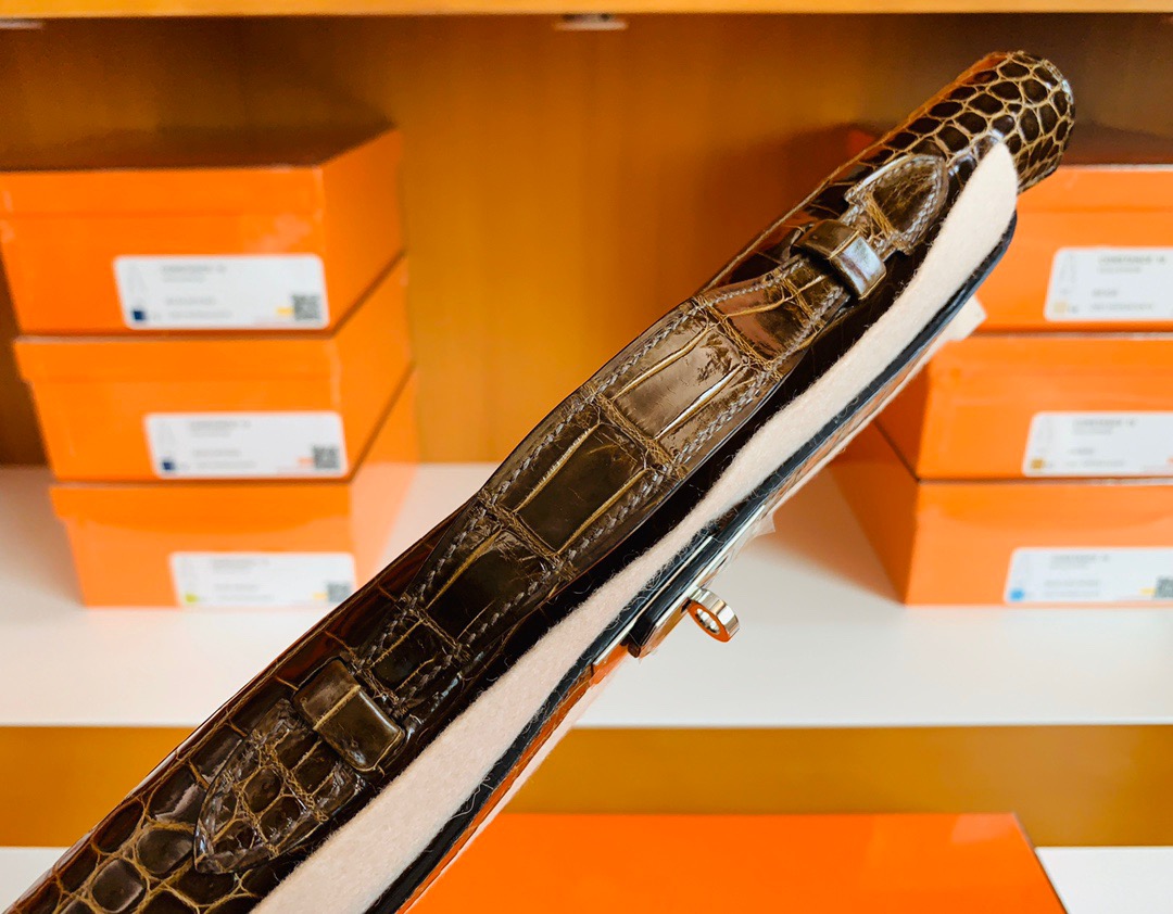 Dubai HM KL Cut Crocodile