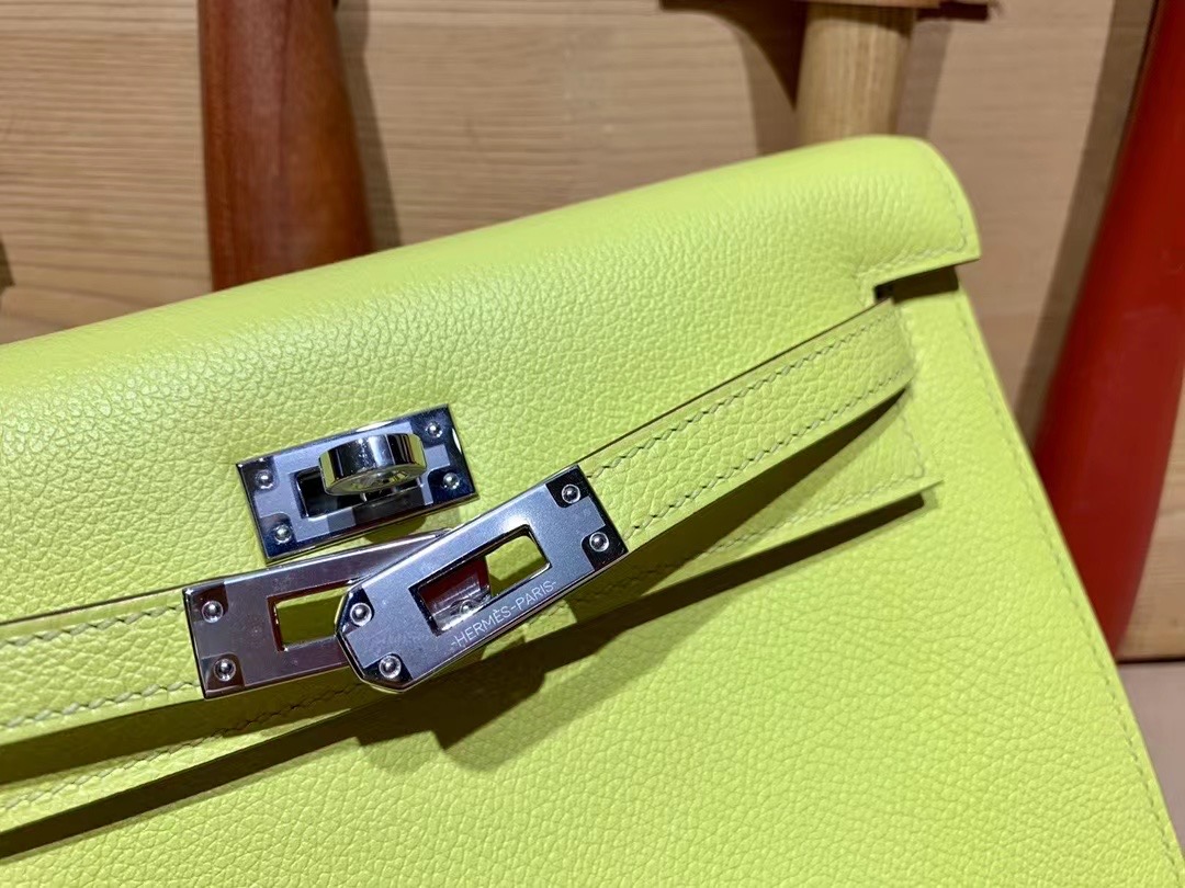 VIP一级品： kl danse 跳舞包 22cm 9R Lime 柠檬黄/银扣 eve皮  100%与正品完全零区别，代购级的新款。