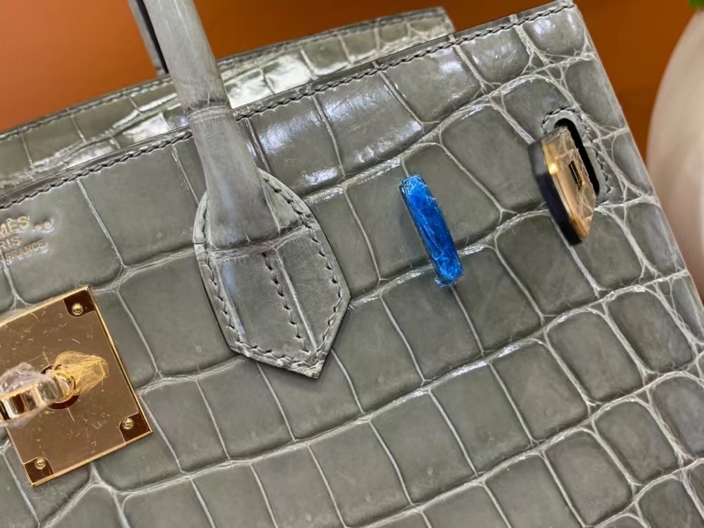 VIP一级品： BK 30cm 尼罗鳄Niloticus Crocodile CK81 Gris tourterelle斑鸠灰/金扣  手工缝制 臻品鉴赏