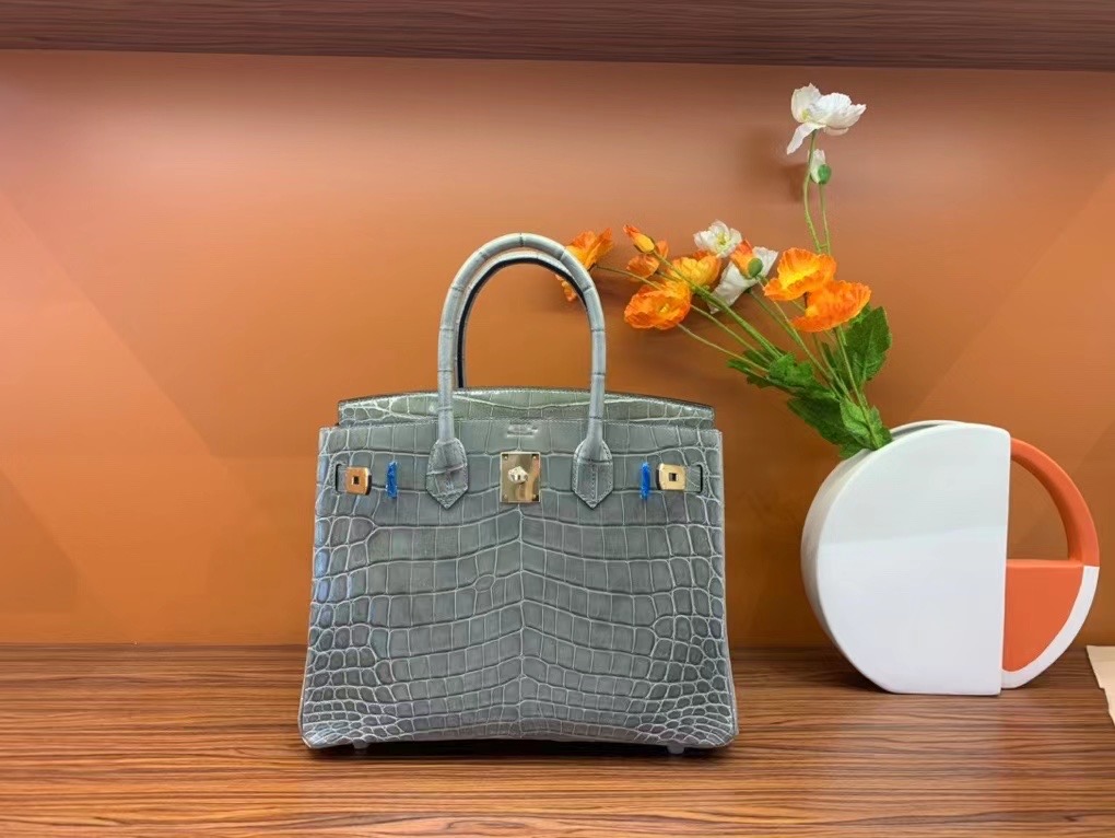 VIP一级品： BK 30cm 尼罗鳄Niloticus Crocodile CK81 Gris tourterelle斑鸠灰/金扣  手工缝制 臻品鉴赏