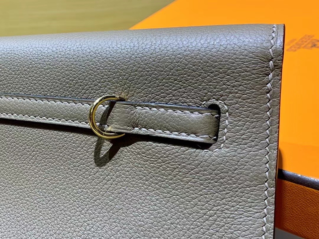 VIP一级品： kl danse 跳舞包 22cm  D0威马犬米色eve皮  银扣 100%与正品完全零区别，代购级的新款。