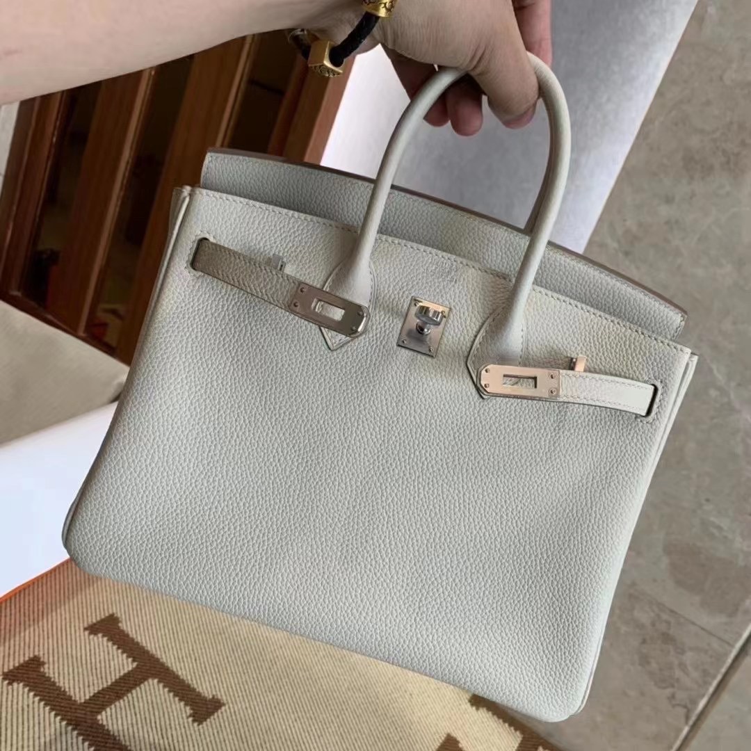 New York USA HM BK 25cm togo 10 craie