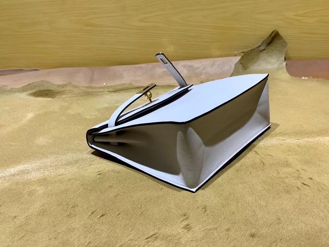VIP一级品： kl danse 跳舞包 22cm Pearl grey 8O 珍珠灰/金扣 eve皮  100%与正品完全零区别，代购级的新款。