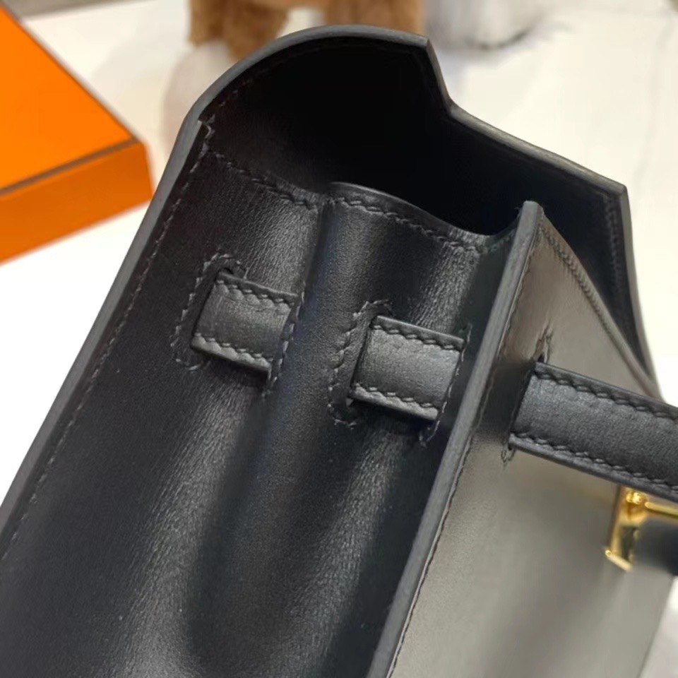 VIP一级品： kl danse 跳舞包 22cm 89 黑色/金扣 box皮  100%与正品完全零区别，代购级的新款。