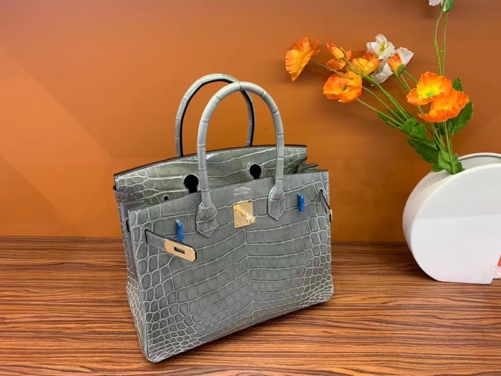 VIP一级品： BK 30cm 尼罗鳄Niloticus Crocodile CK81 Gris tourterelle斑鸠灰/金扣  手工缝制 臻品鉴赏