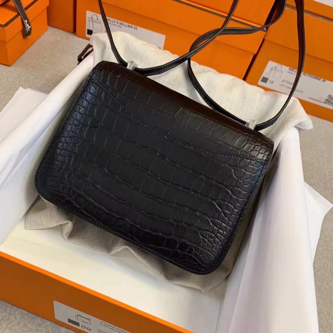 Dubai HM Constance 19cm 89 Noir Matte Alligator Crocodile 配蜥蜴扣