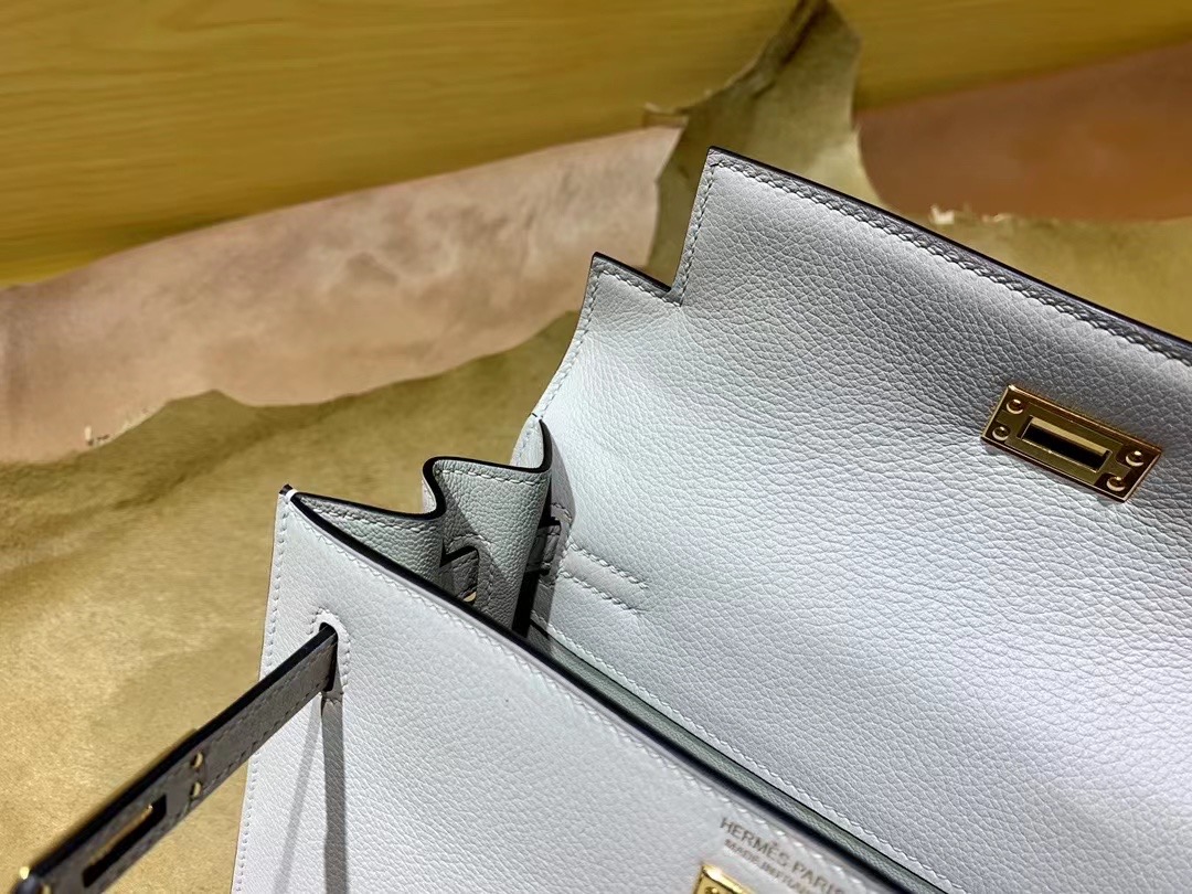 VIP一级品： kl danse 跳舞包 22cm Pearl grey 8O 珍珠灰/金扣 eve皮  100%与正品完全零区别，代购级的新款。