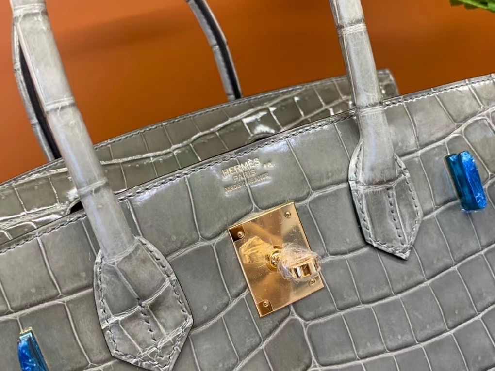 VIP一级品： BK 30cm 尼罗鳄Niloticus Crocodile CK81 Gris tourterelle斑鸠灰/金扣  手工缝制 臻品鉴赏