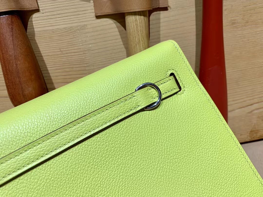 VIP一级品： kl danse 跳舞包 22cm 9R Lime 柠檬黄/银扣 eve皮  100%与正品完全零区别，代购级的新款。