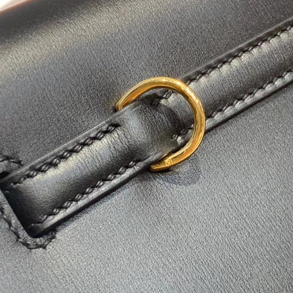 VIP一级品： kl danse 跳舞包 22cm 89 黑色/金扣 box皮  100%与正品完全零区别，代购级的新款。
