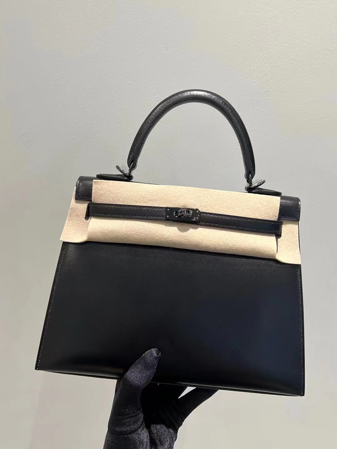 Saudi Arabia Riyadh HM KL 25cm So Black Box CK89 Noir 黑色 黑扣