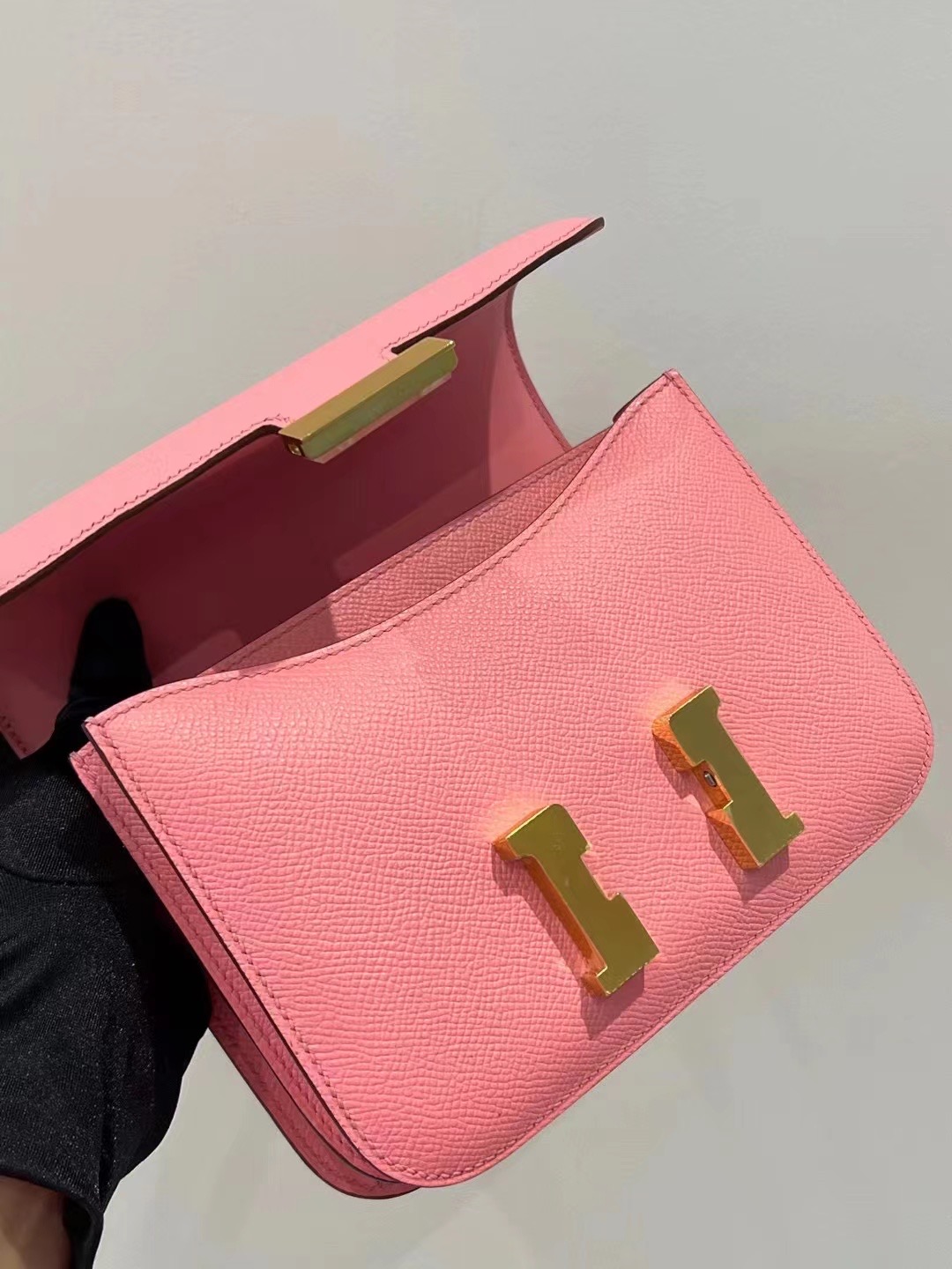 Qatar Doha Hermès Constance 24cm Epsom 1Q Rose Confetti GHW