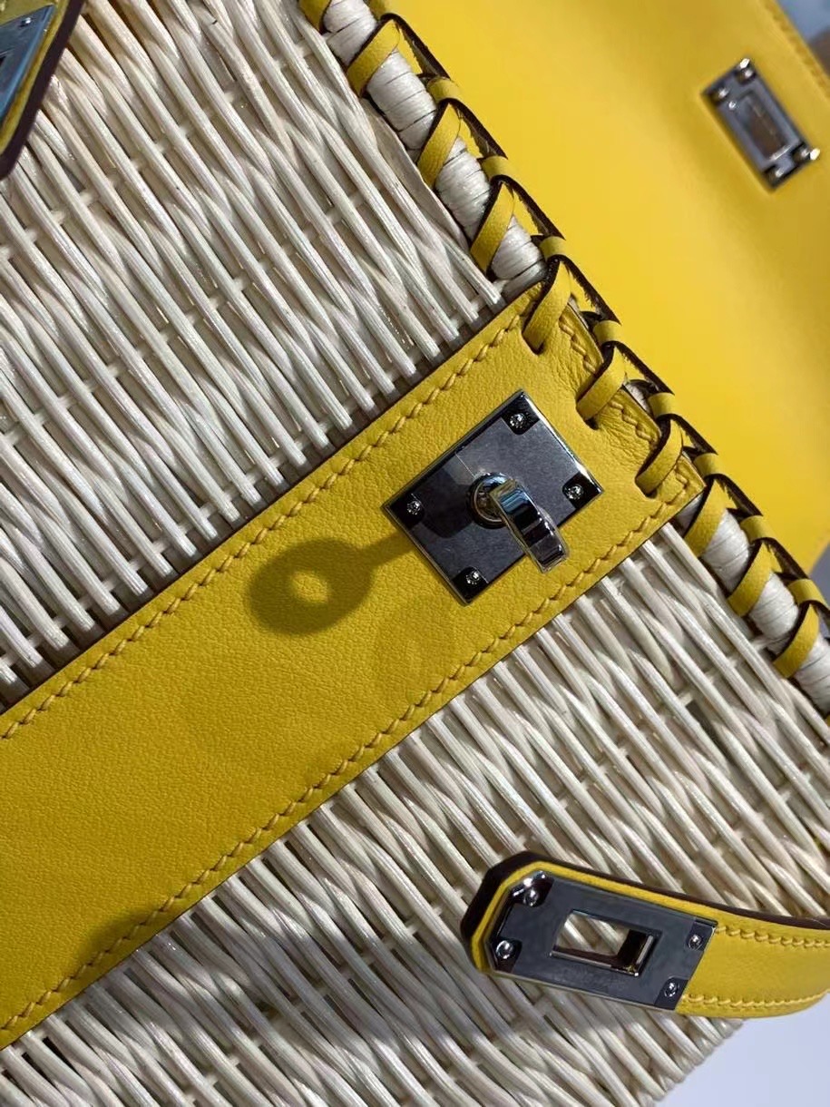 VIP一级品 hm minikl picnic野餐包   💛9O jaune de naples 那不勒斯黄（swift皮） mini2代的经典著作
