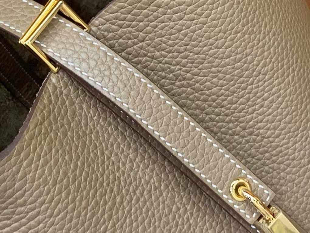 VIP一级品： picotin 18cm  TC D0威马犬米色/金扣 代购级品质