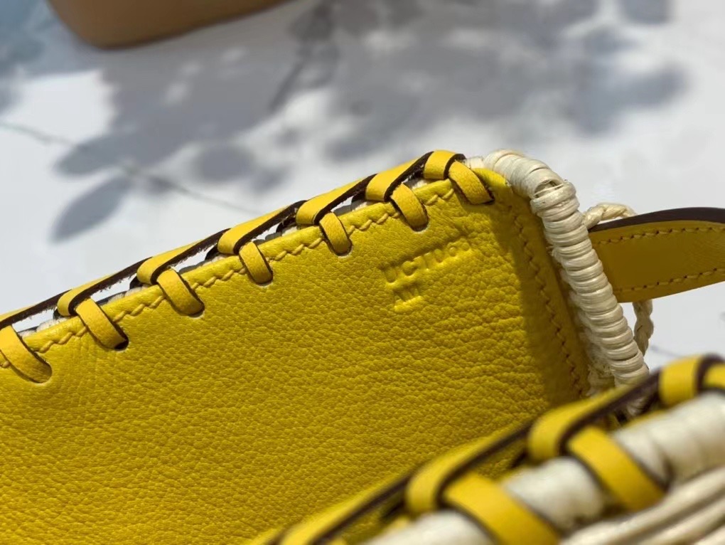 VIP一级品 hm minikl picnic野餐包   💛9O jaune de naples 那不勒斯黄（swift皮） mini2代的经典著作