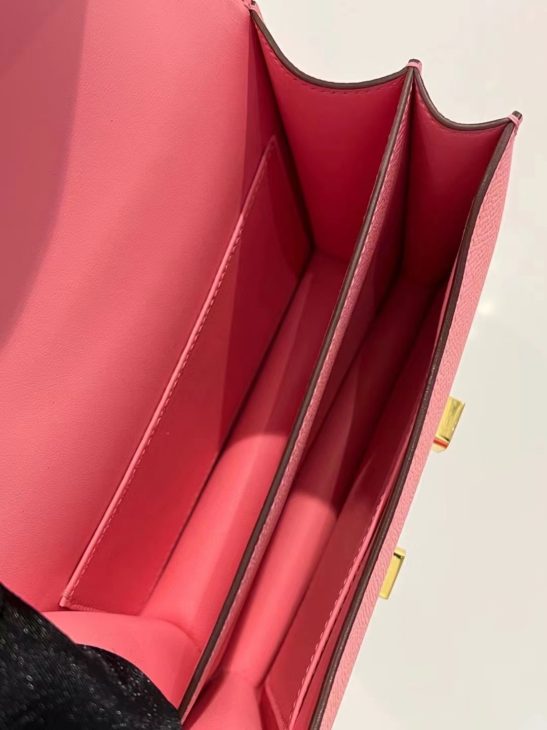 Qatar Doha Hermès Constance 24cm Epsom 1Q Rose Confetti GHW