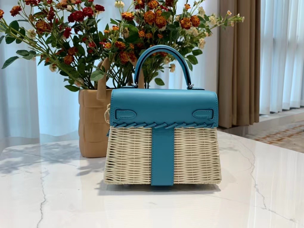 VIP一级品 hm minikl picnic野餐包   P3 北方蓝（swift皮） mini2代的经典著作