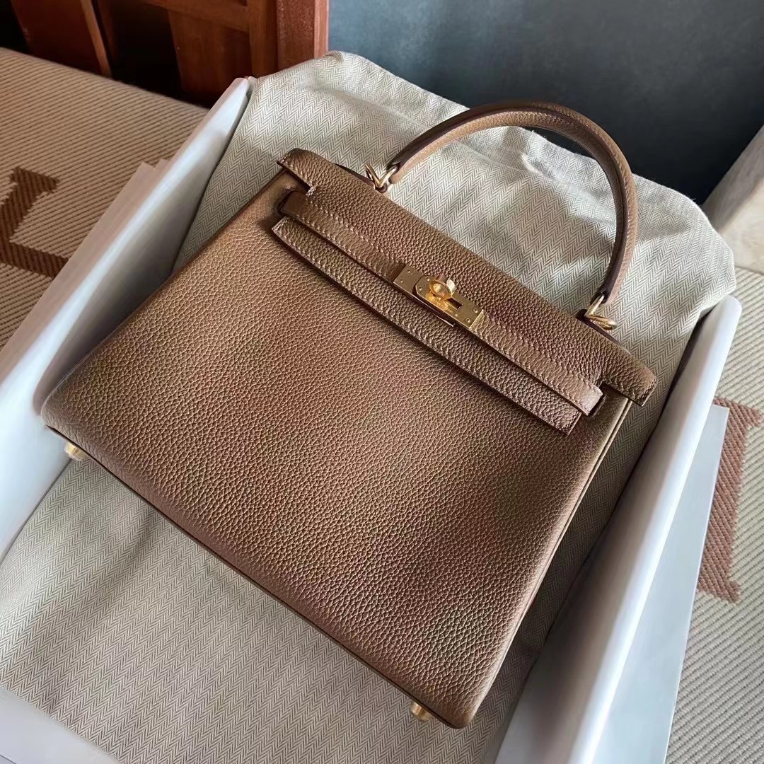 Hong Kong Hernes KL 25cm togo  3G Alezan 栗子色  金