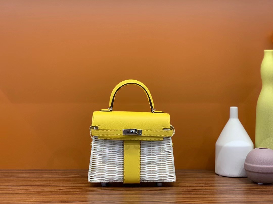 VIP一级品 hm minikl picnic野餐包   💛9O jaune de naples 那不勒斯黄（swift皮） mini2代的经典著作